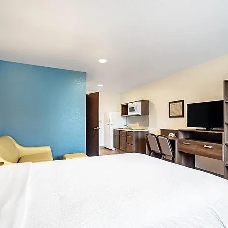 Woodspring Suites Naples Golden Gate Exterior photo