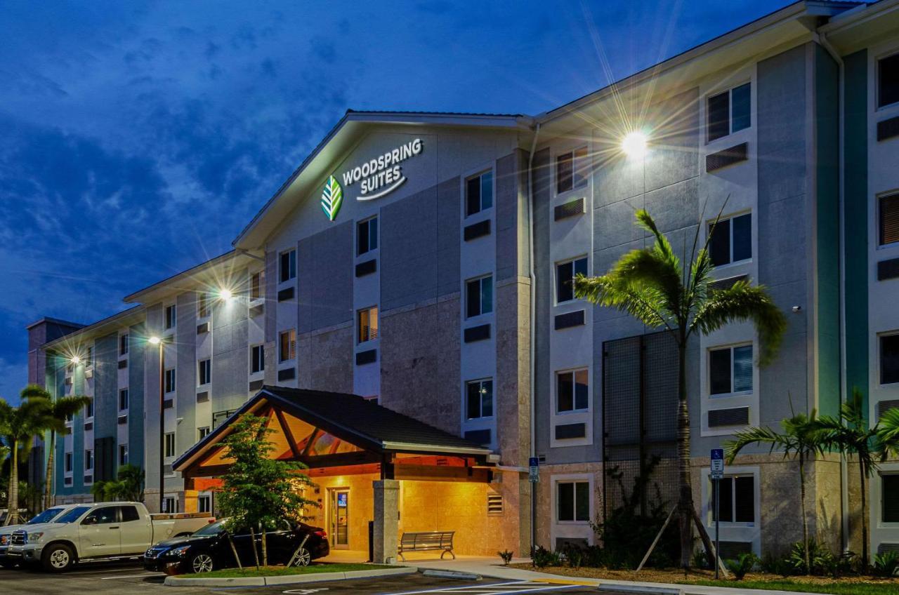 Hotel Woodspring Naples Golden Gate